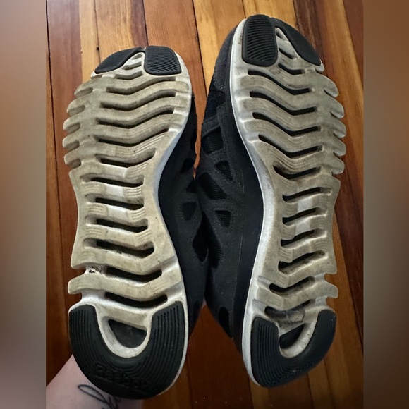 EUC Reebok Sublite Duo Black/HotPink Laces Size 8 - Picture 4 of 8